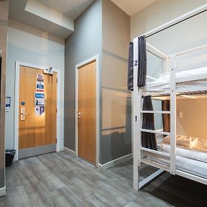 Schlafsaal Zimmer